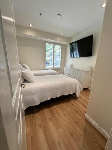 Irvine Gem Luxury Condo Near Irvine Business & Uci Hospital Esterno foto